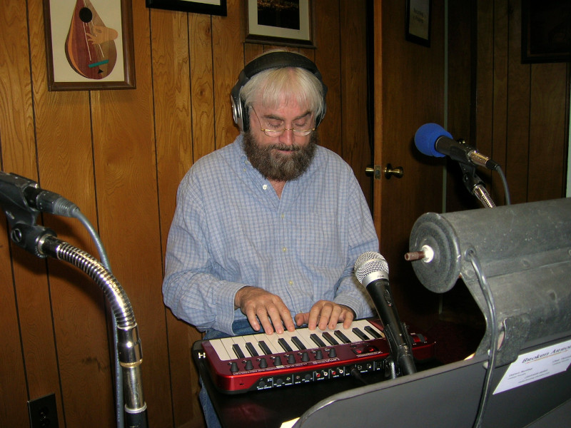 Dalton on synthesizer